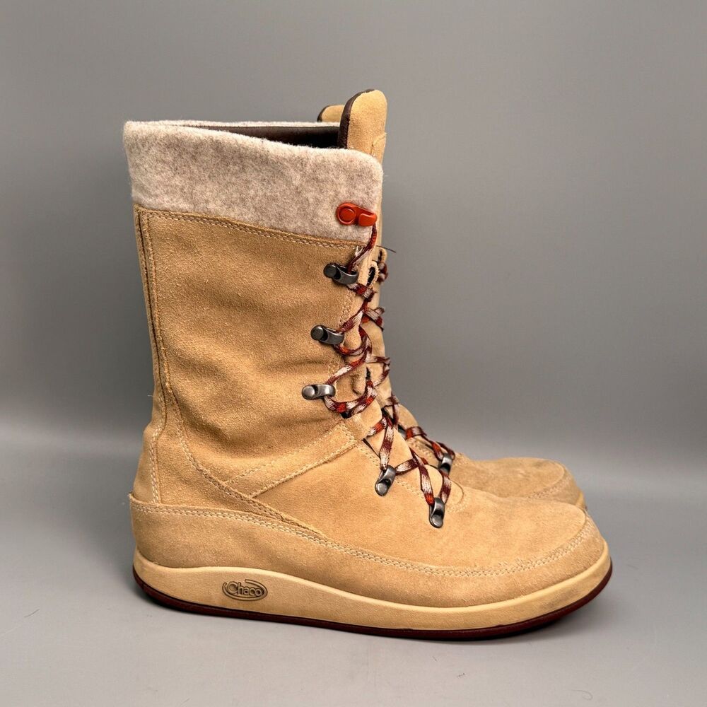 Chaco Uma Women's 8.5 Beige Suede Winter Boots Mid-Calf Lace Waterproof Outdoor
